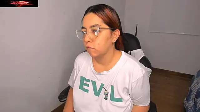 brithany olson25 online show from February 23, 11:11 am