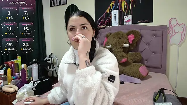 Emmie Hot online show from September 12, 11:54 am