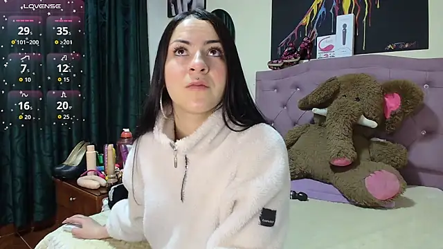 Emmie Hot online show from December 22, 12:02 pm