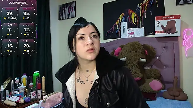 Emmie Hot online show from July 11, 11:46 am