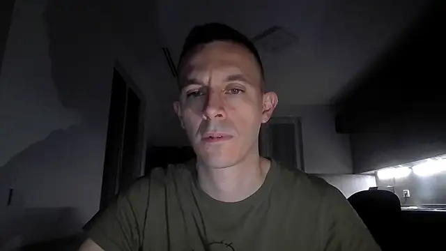 Snapshot of Masterclassyfeet chatting on March 21, 12:29 am Masterclassyfeet online show from March 21, 12:29 am