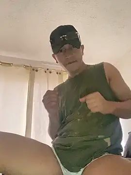 Snapshot of Diegosavage3 chatting on February 8, 8:42 pm Diegosavage3 online show from February 8, 8:42 pm