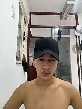 Diegosavage3 online show from February 22, 4:16 pm