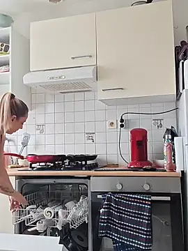 SweetyNinaOff1 online show from February 23, 12:57 pm