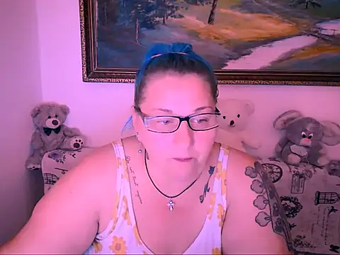 Snapshot of mayamayx chatting on September 20, 7:48 pm mayamayx online show from September 20, 7:48 pm