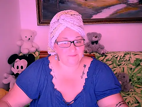 Snapshot of mayamayx chatting on October 11, 6:50 pm mayamayx online show from October 11, 6:50 pm