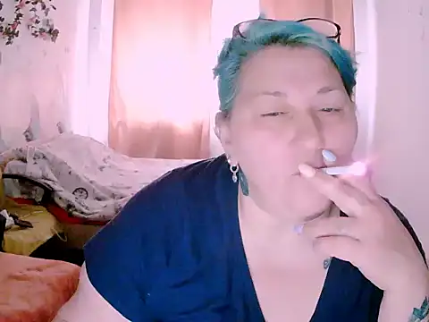 Snapshot of mayamayx chatting on May 17, 1:40 pm mayamayx online show from May 17, 1:40 pm