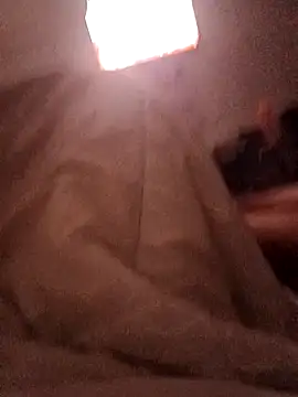 Snapshot of girl_sandu44 chatting on November 16, 12:44 pm girl sandu44 online show from November 16, 12:44 pm