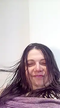 Snapshot of HotHornyEmmaX chatting on January 23, 1:13 pm HotHornyEmmaX online show from January 23, 1:13 pm