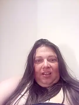 Snapshot of HotHornyEmmaX chatting on January 28, 8:36 pm HotHornyEmmaX online show from January 28, 8:36 pm