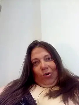 Snapshot of HotHornyEmmaX chatting on February 1, 12:26 pm HotHornyEmmaX online show from February 1, 12:26 pm