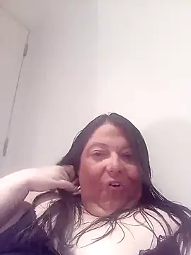 Snapshot of HotHornyEmmaX chatting on February 5, 10:12 pm HotHornyEmmaX online show from February 5, 10:12 pm