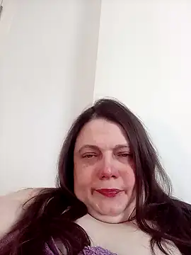 Snapshot of HotHornyEmmaX chatting on February 21, 12:28 pm HotHornyEmmaX online show from February 21, 12:28 pm