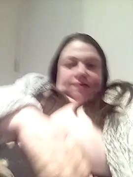 Snapshot of HotHornyEmmaX chatting on March 18, 6:37 pm HotHornyEmmaX online show from March 18, 6:37 pm