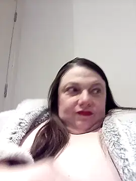 Snapshot of HotHornyEmmaX chatting on March 19, 7:38 pm HotHornyEmmaX online show from March 19, 7:38 pm