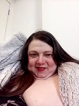 Snapshot of HotHornyEmmaX chatting on March 20, 7:47 am HotHornyEmmaX online show from March 20, 7:47 am