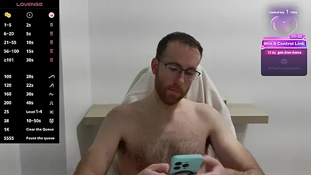 Snapshot of machohiberiko chatting on February 8, 10:19 pm machohiberiko online show from February 8, 10:19 pm