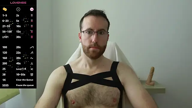 Snapshot of machohiberiko chatting on February 23, 10:39 am machohiberiko online show from February 23, 10:39 am