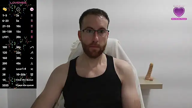 Snapshot of machohiberiko chatting on March 9, 6:43 pm machohiberiko online show from March 9, 6:43 pm