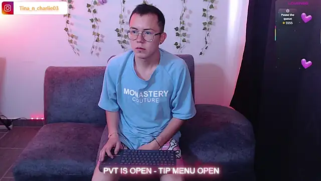 Tina 4 Charlie online show from April 6, 3:35 pm