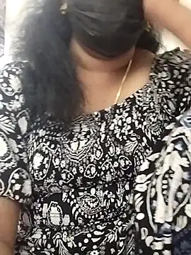 Snapshot of Tamil_Aathira chatting on March 8, 8:00 am Tamil Aathira online show from March 8, 8:00 am