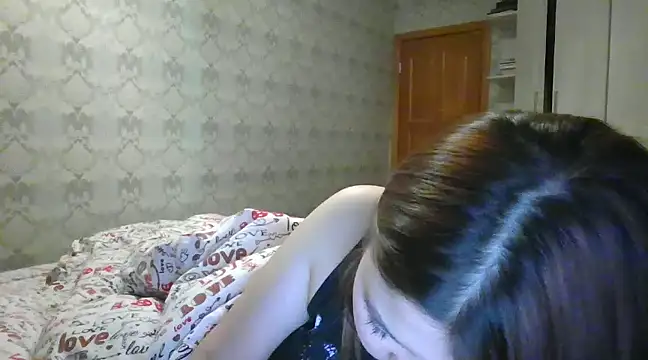 Snapshot of elysiann3 chatting on February 5, 5:31 pm elysiann3 online show from February 5, 5:31 pm