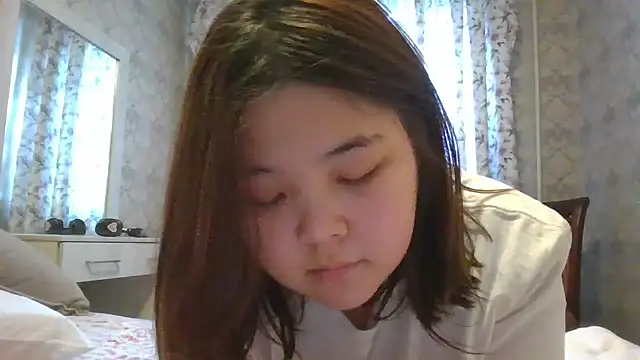 Snapshot of elysiann3 chatting on February 22, 11:46 am elysiann3 online show from February 22, 11:46 am