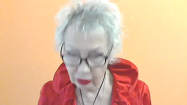 NessyJenixs online show from October 18, 6:48 am