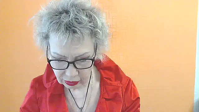 Snapshot of NessyJenixs chatting on April 19, 7:40 am NessyJenixs online show from April 19, 7:40 am