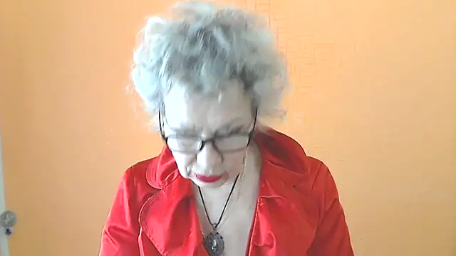 Snapshot of NessyJenixs chatting on April 23, 6:25 am NessyJenixs online show from April 23, 6:25 am