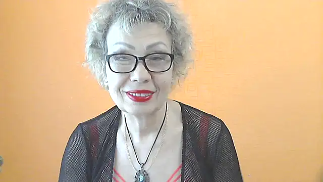 Snapshot of NessyJenixs chatting on May 10, 7:02 am NessyJenixs online show from May 10, 7:02 am