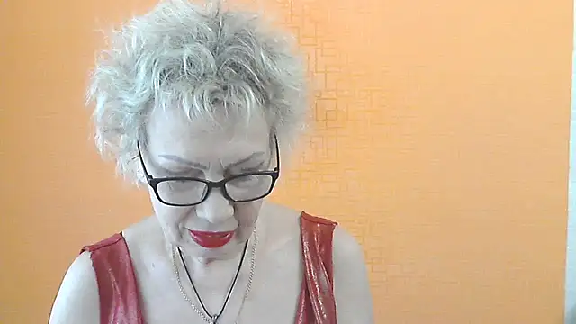 Snapshot of NessyJenixs chatting on May 24, 6:51 am NessyJenixs online show from May 24, 6:51 am