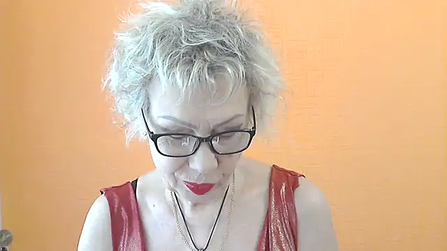 Snapshot of NessyJenixs chatting on May 27, 6:43 am NessyJenixs online show from May 27, 6:43 am
