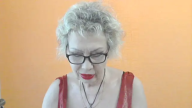 Snapshot of NessyJenixs chatting on May 28, 1:19 pm NessyJenixs online show from May 28, 1:19 pm