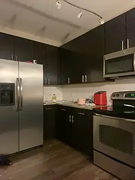 theprettysoles online show from November 21, 2:10 am