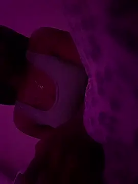 theprettysoles online show from April 8, 6:35 am