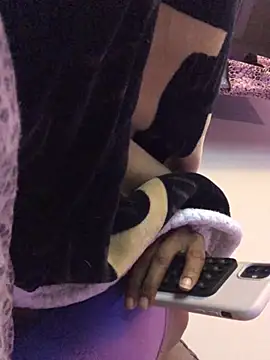 theprettysoles online show from July 30, 1:26 am