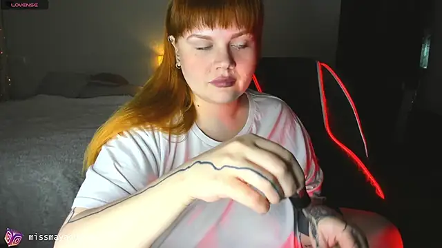 missmayaqueen online show from May 24, 8:03 pm