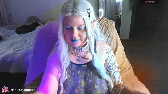 missmayaqueen online show from July 16, 12:33 pm