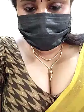 Queenflowerr online show from January 29, 7:32 pm