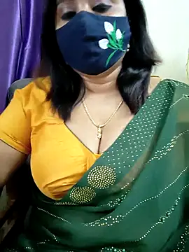 Queenflowerr online show from March 20, 6:13 pm