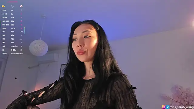 Snapshot of sarah_wang chatting on April 22, 6:53 pm sarah wang online show from April 22, 6:53 pm