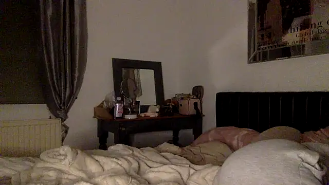 Snapshot of blissdimicco chatting on January 27, 9:44 pm blissdimicco online show from January 27, 9:44 pm