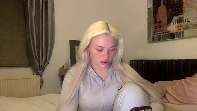Snapshot of blissdimicco chatting on January 29, 7:11 pm blissdimicco online show from January 29, 7:11 pm