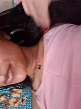 Snapshot of novinhatransexy chatting on December 19, 6:15 pm novinhatransexy online show from December 19, 6:15 pm