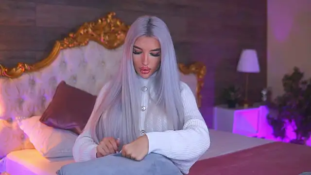 Juicy Jessye online show from January 6, 8:45 pm