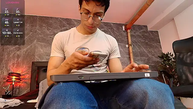 ApoloCruz online show from January 18, 2:15 am