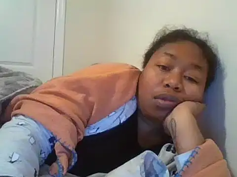 Snapshot of angeliquebelcali chatting on February 21, 10:39 am angeliquebelcali online show from February 21, 10:39 am