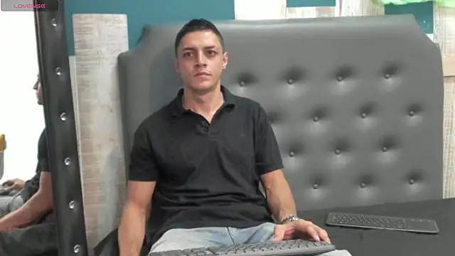 Snapshot of Frank_Millers chatting on October 23, 7:45 pm Frank Millers online show from October 23, 7:45 pm