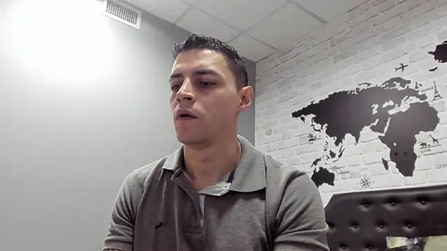 Snapshot of Frank_Millers chatting on December 5, 6:59 pm Frank Millers online show from December 5, 6:59 pm